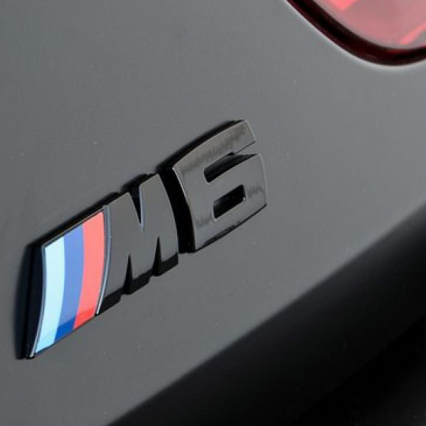 Emblema M6 adhesivo para trasero compatible con BMW negro - imagen 1