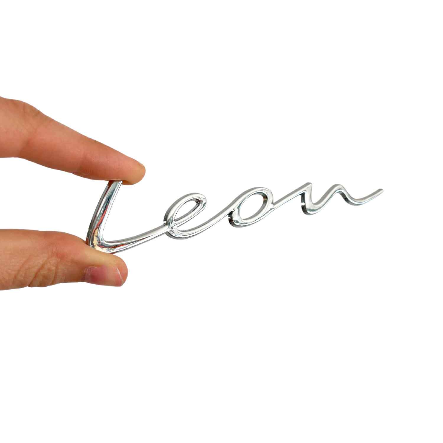 Emblema LEON adhesivo de letras compatible con Seat 2021 en adelante plateado brillo - imagen 4