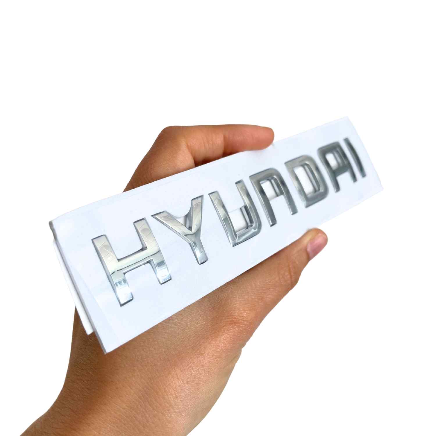 Emblema adhesivo de letras compatible con Hyundai plateado brillo 150 x 20 mm - imagen 3