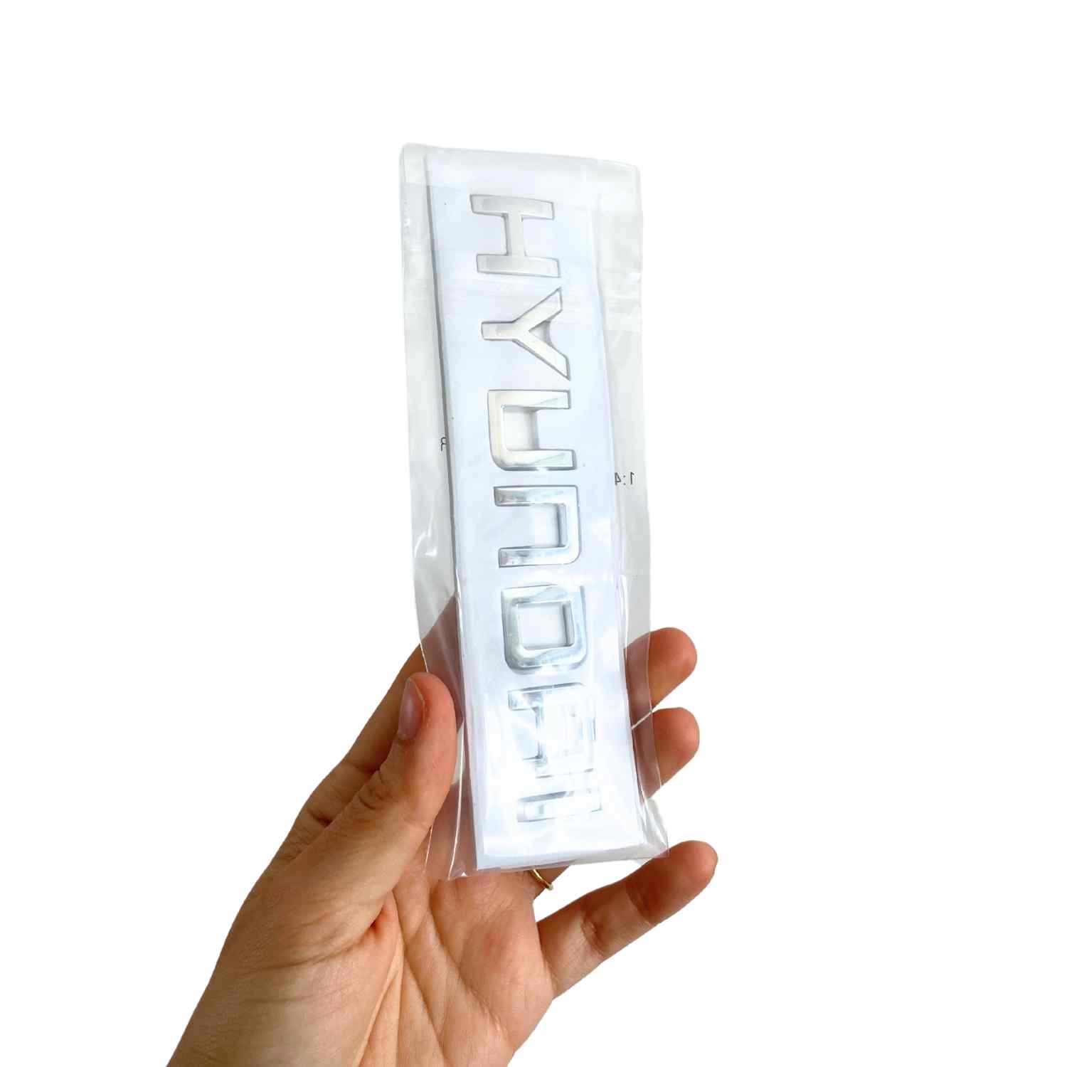 Emblema adhesivo de letras compatible con Hyundai plateado brillo 150 x 20 mm - imagen 6