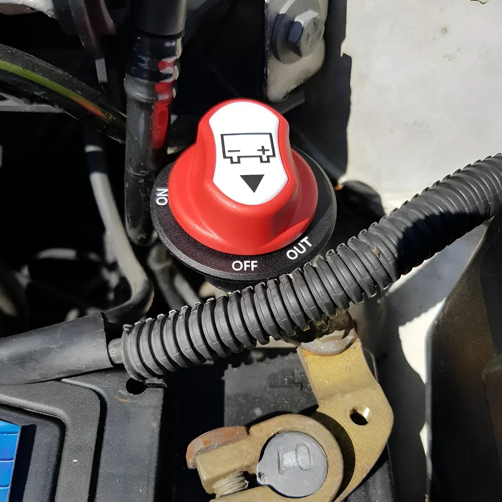 Interruptor Aislador De Bateria De Coche Apagado 3 Posiciones 12/32 V 50A - imagen 4