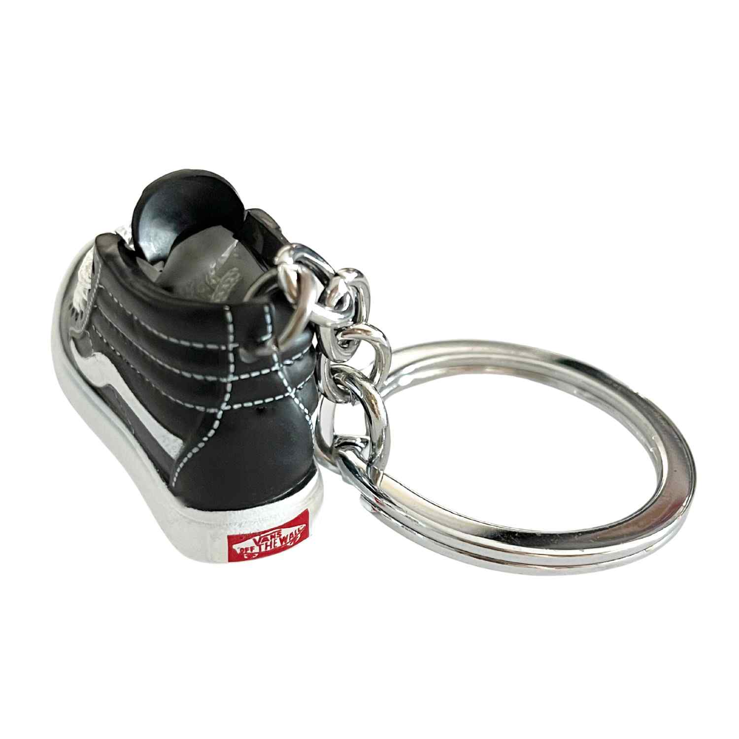Llavero Zapatilla alta Casual Negra y blanca - imagen 4