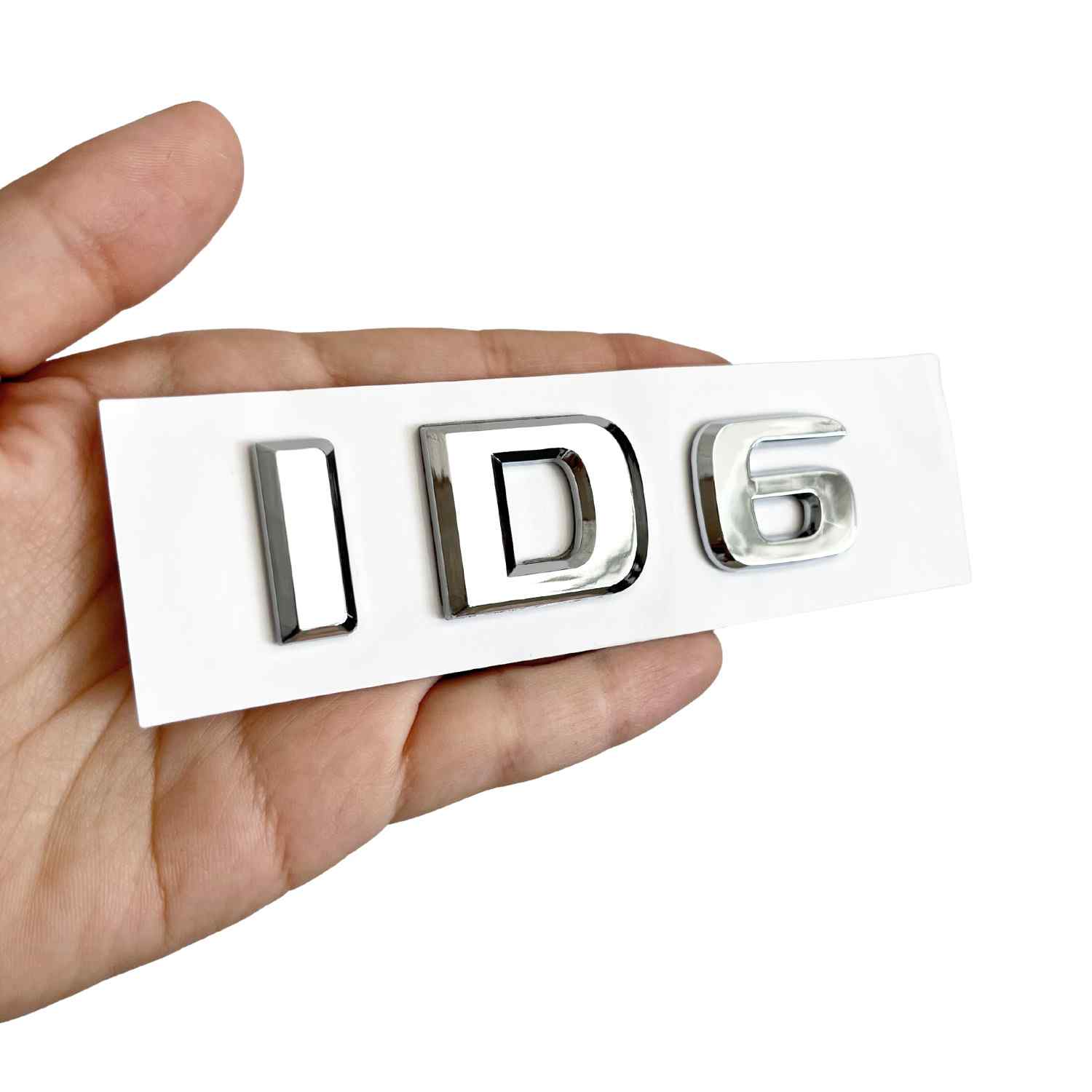 Emblema adhesivo plástico ID6 compatible con Volkswagen Plateado brillo - imagen 4