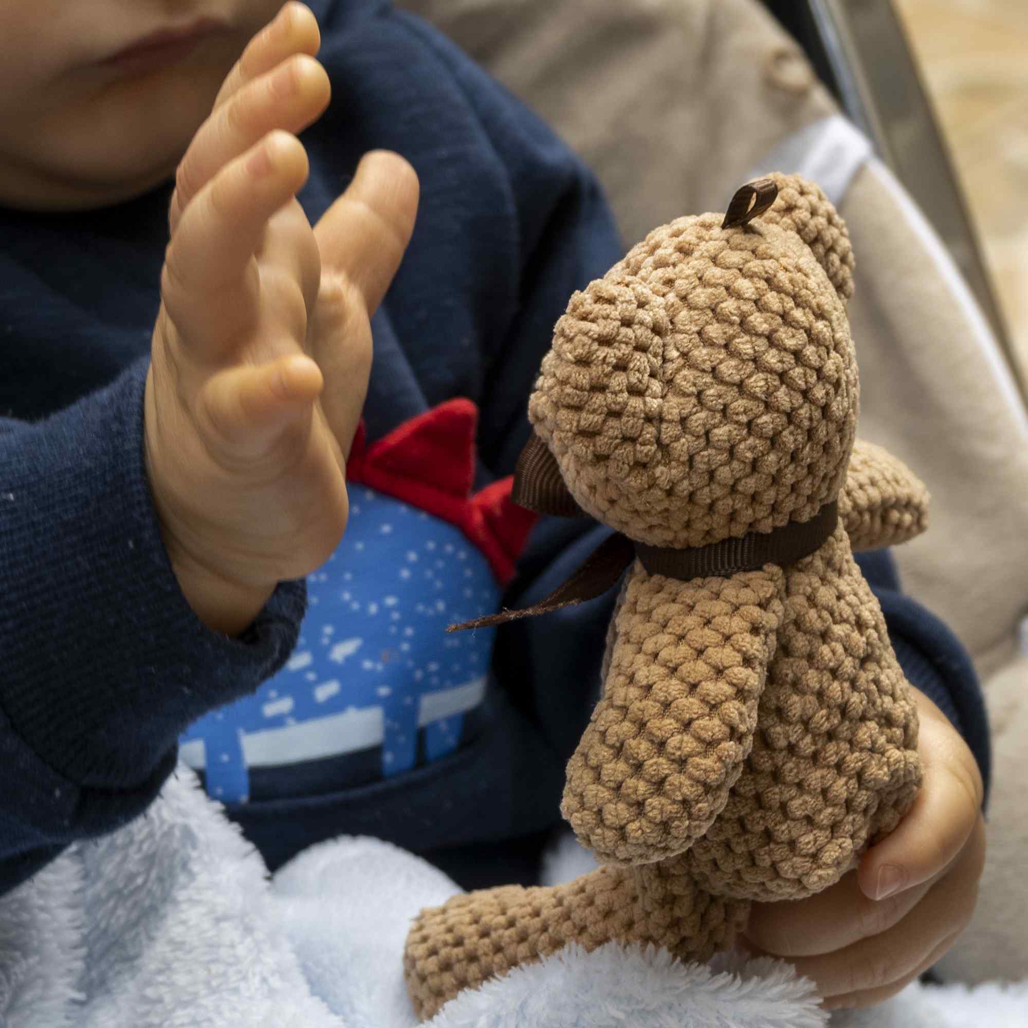 Oso de peluche marron 17 cm - imagen 4