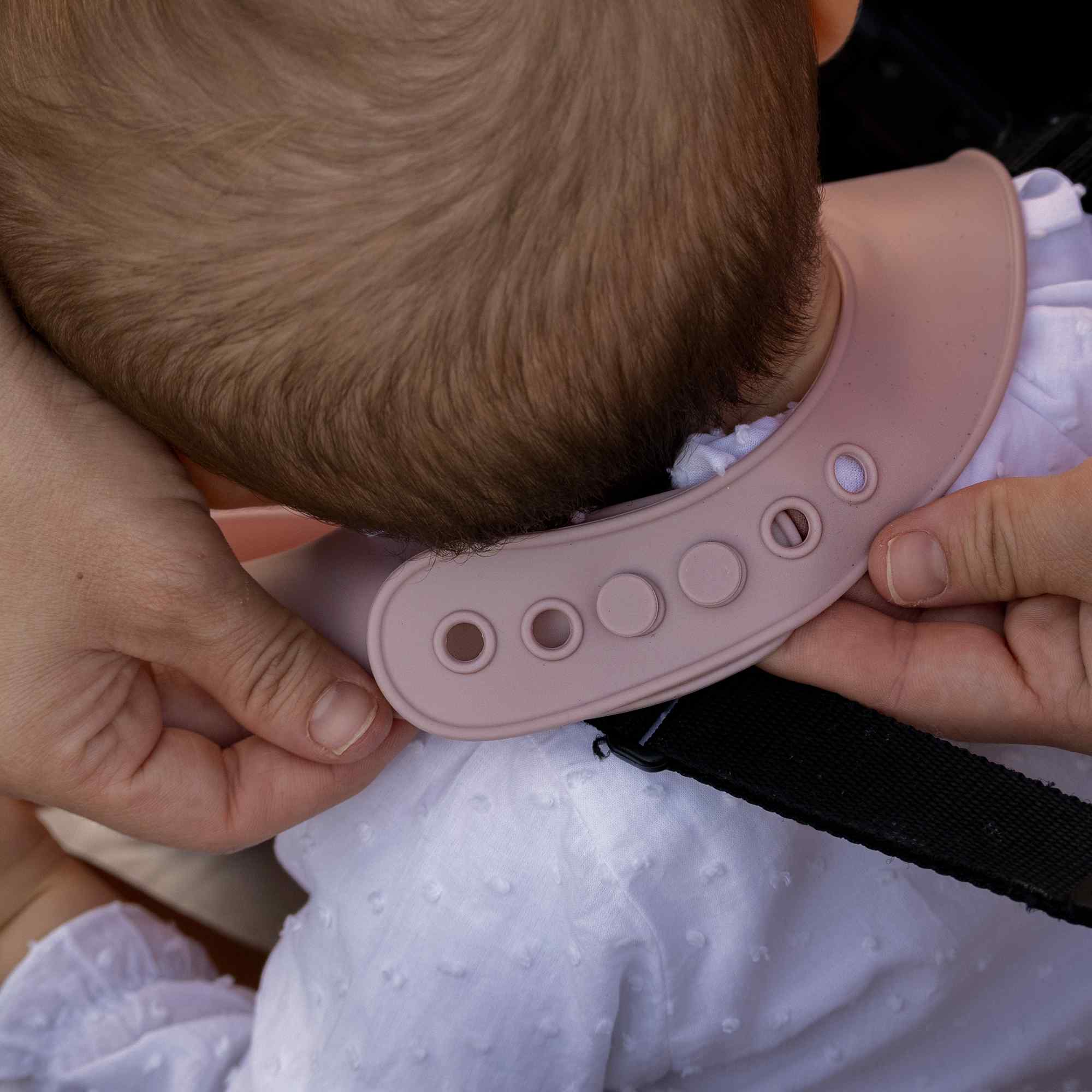 Babero silicona para bebe Rosa pastel - imagen 6