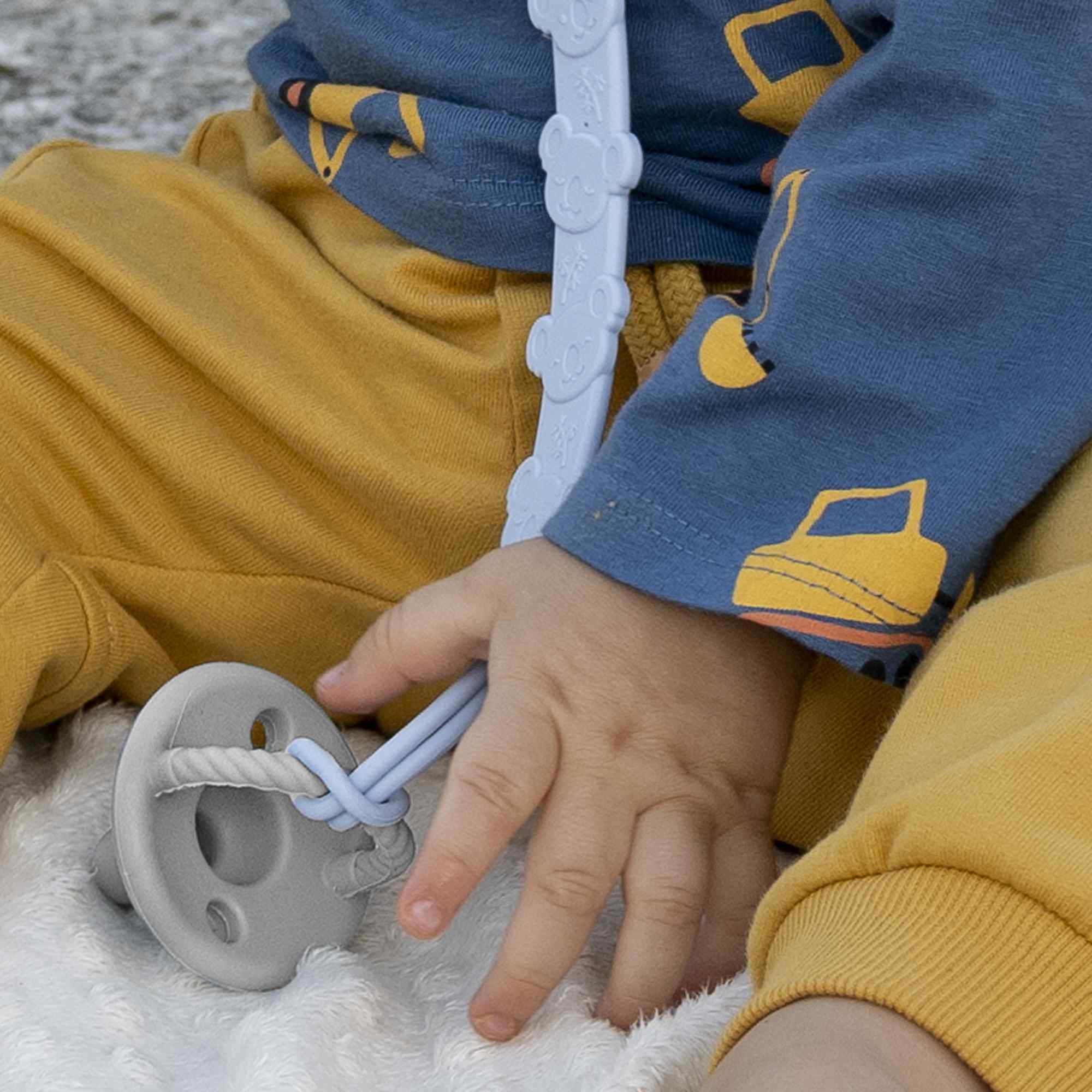 Chupete de silicona gris - imagen 4