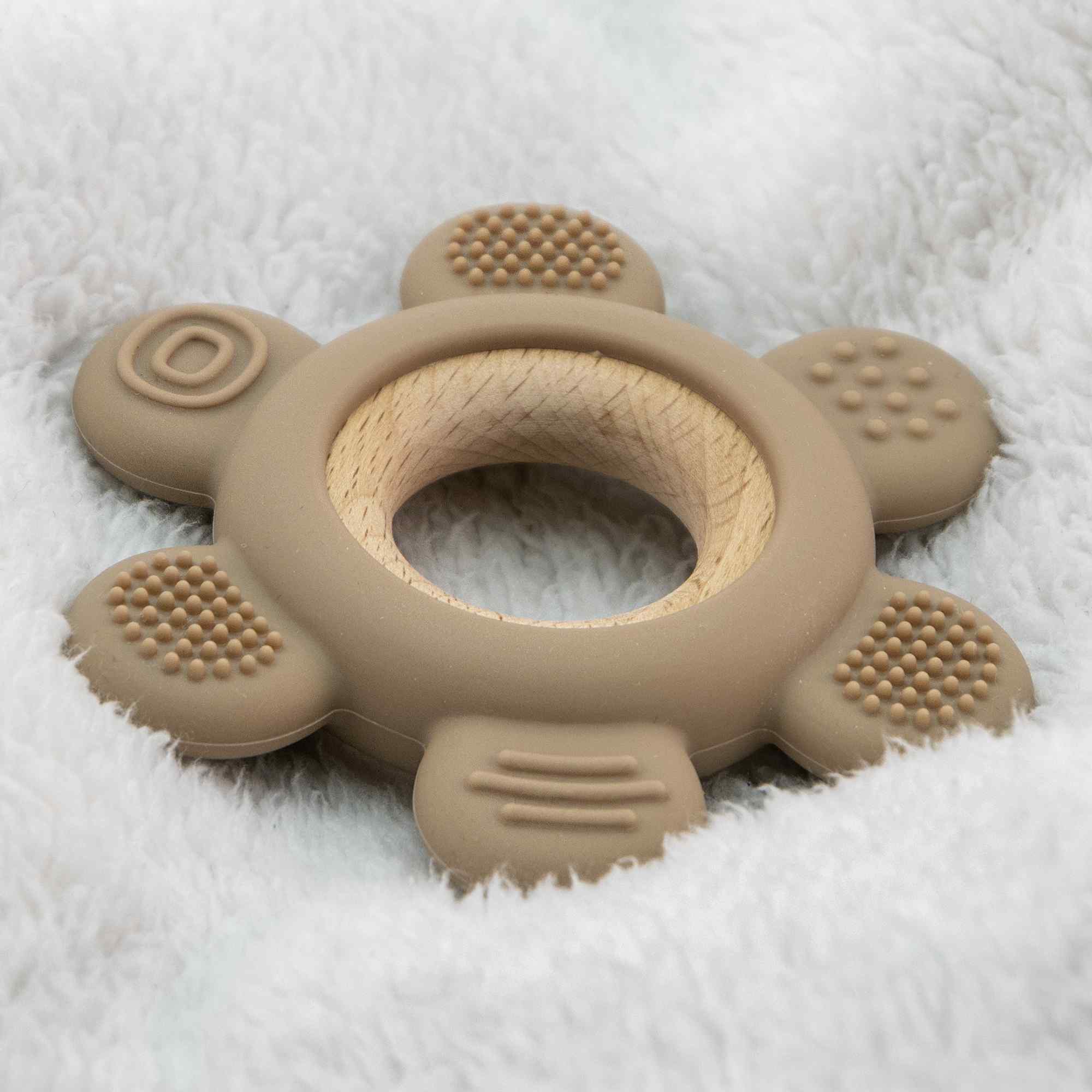 Mordedor de silicona con forma de timón beige - imagen 2
