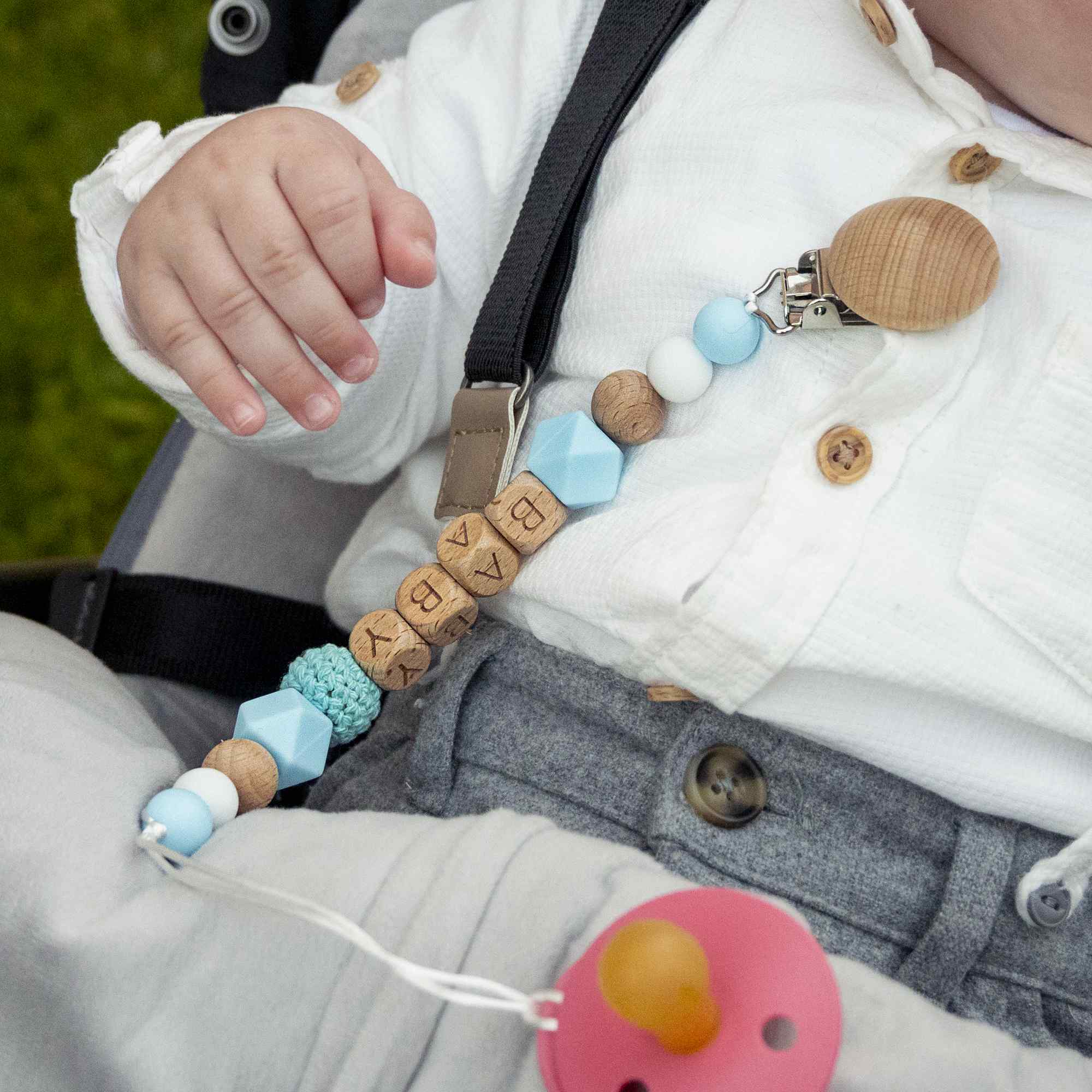 Cadena sujeta chupete silicona diseño baby madera azul - imagen 4