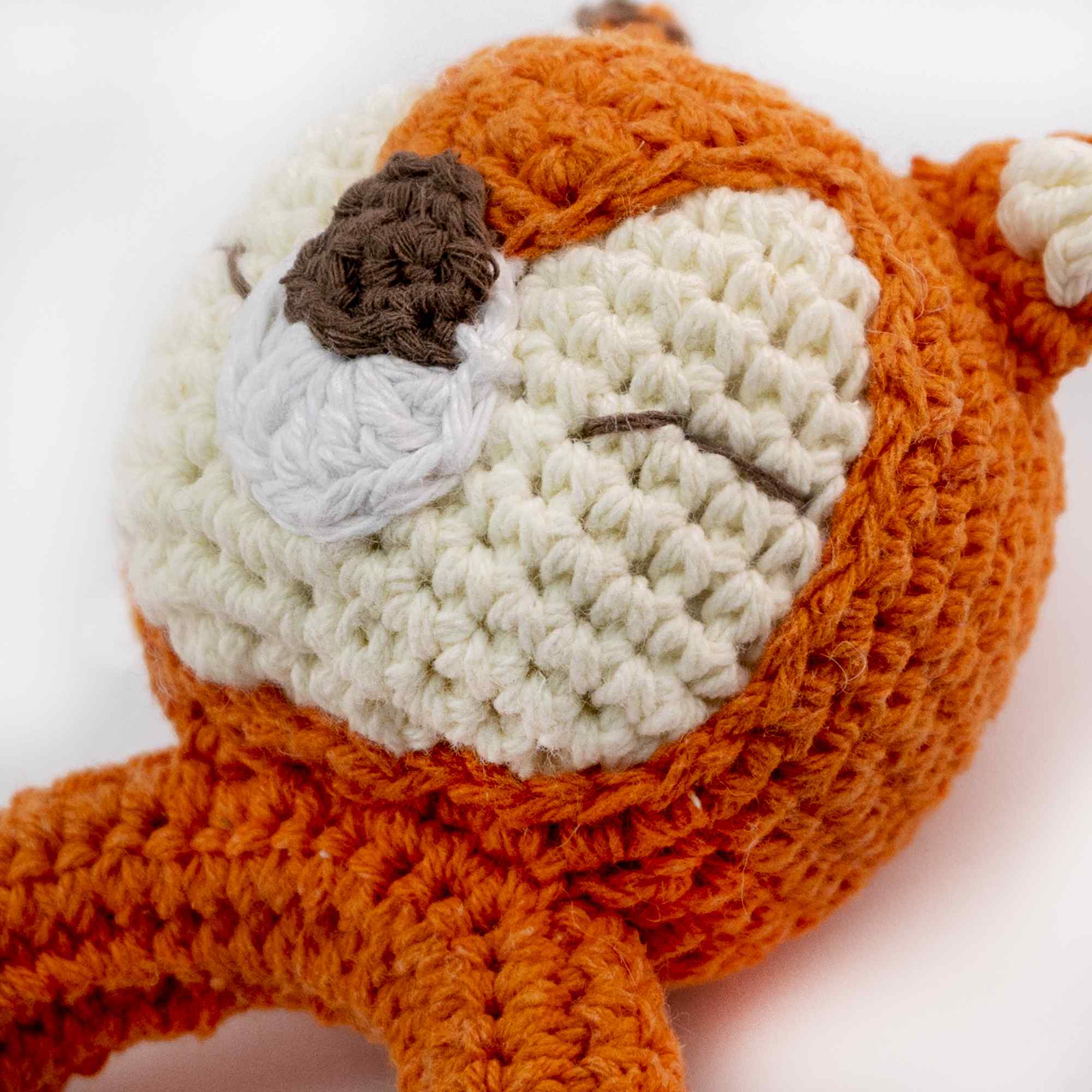 Sonajero para bebe diseño zorro mango madera - imagen 2
