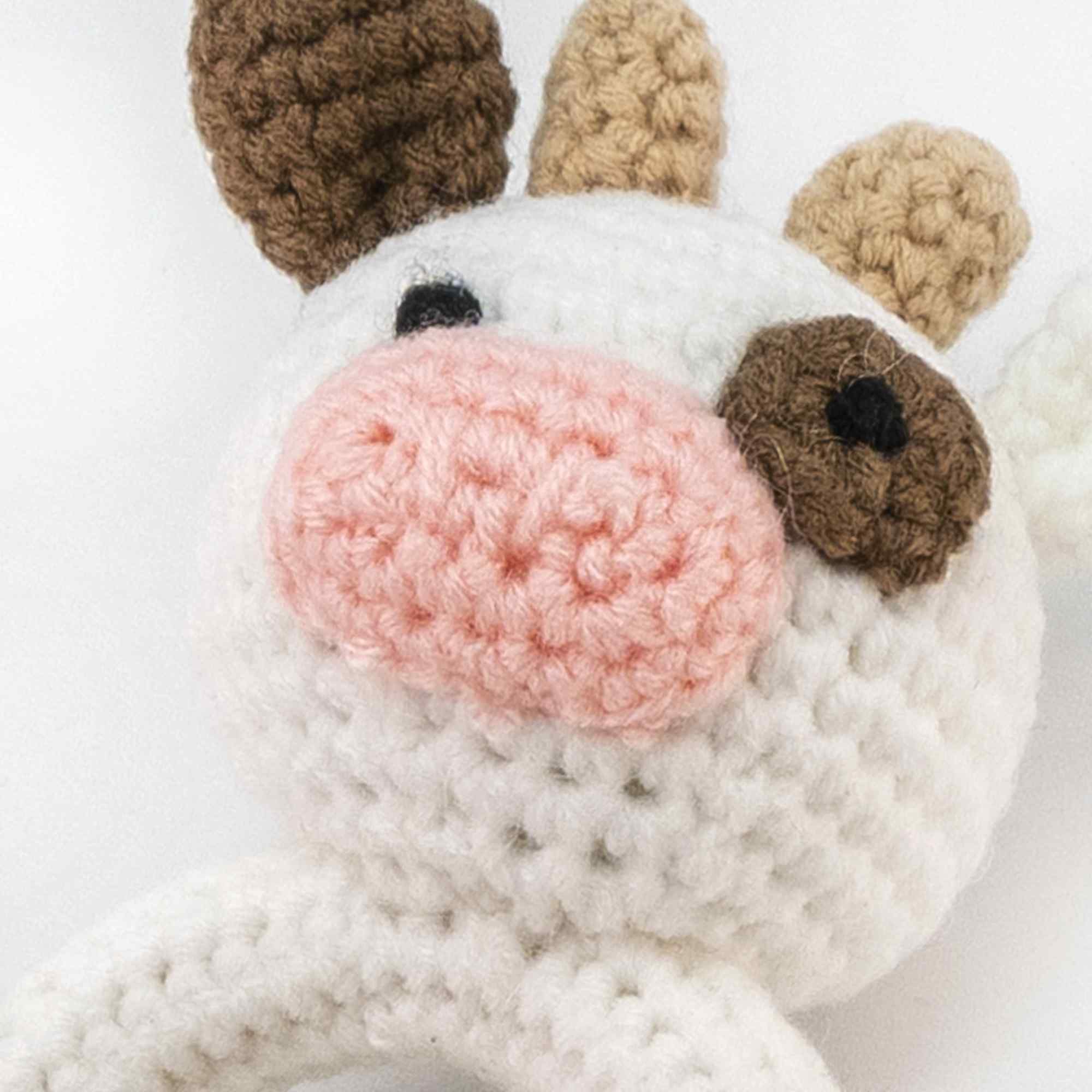 Sonajero para bebe diseño Vaca mango madera - imagen 4