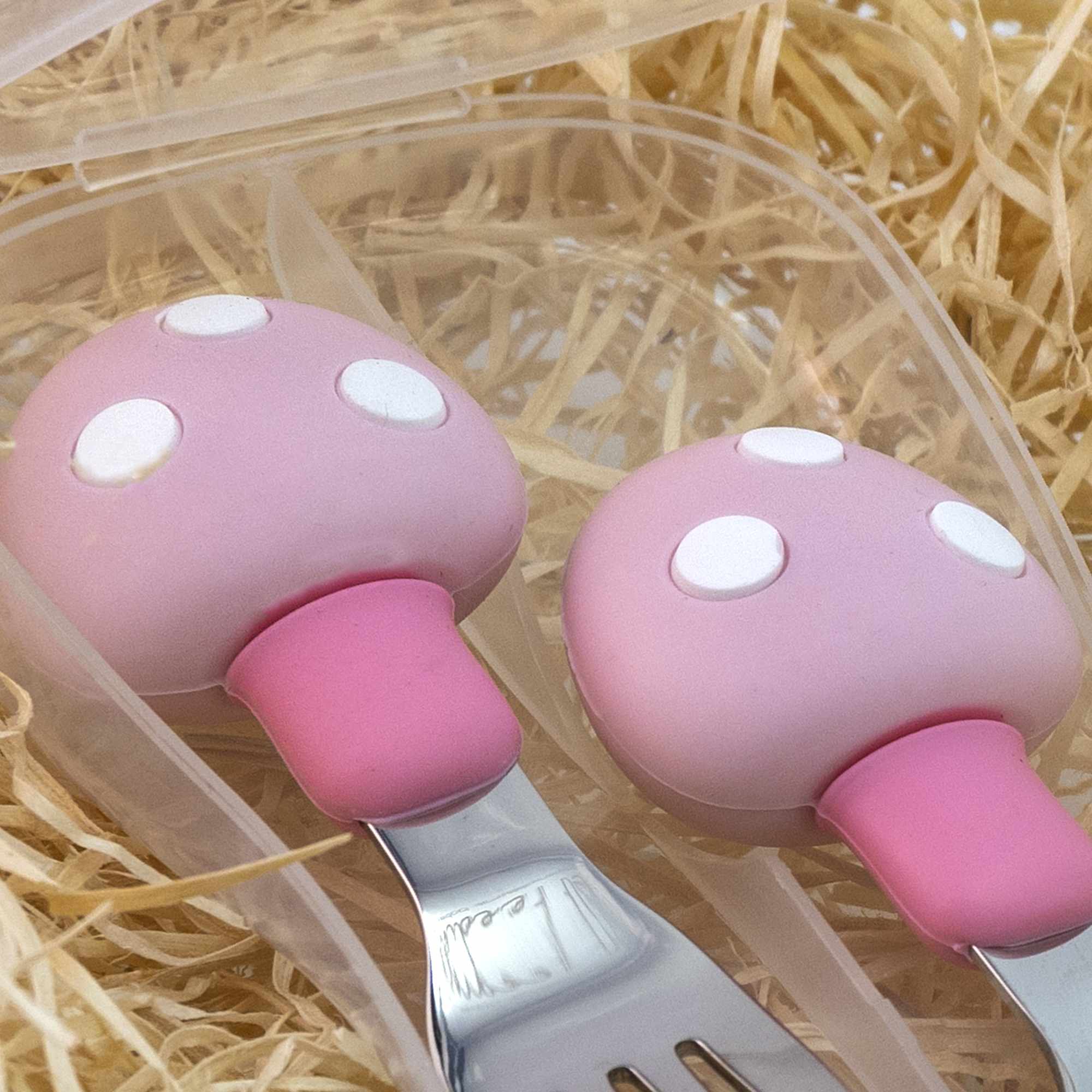 Cubiertos bebe cuchara y tenedor silicona hongo y acero inox rosa - imagen 4