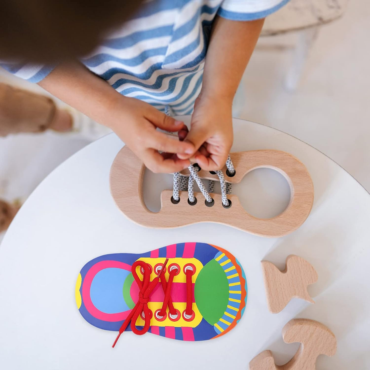 Juego de aprendizaje zapato con cordones para atar multicolor - imagen 3