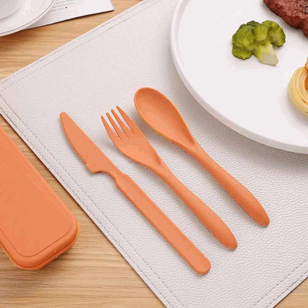 Juego de cubiertos de plástico Reutilizables con estuche naranja - imagen 6