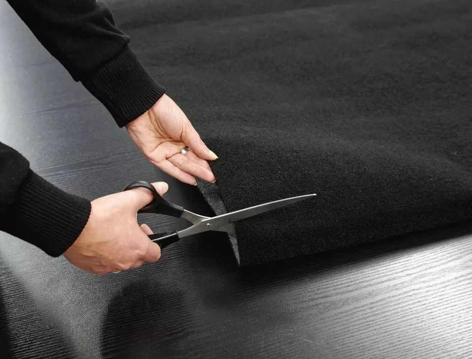 Alfombrilla maletero coche de moqueta Universales negro 184 x 91 cm rectangular - imagen 3