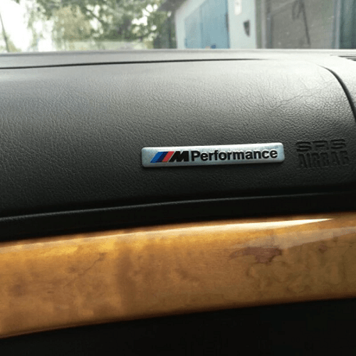 Emblema adhesivo performance para interior compatible con BMW plateado - imagen 2